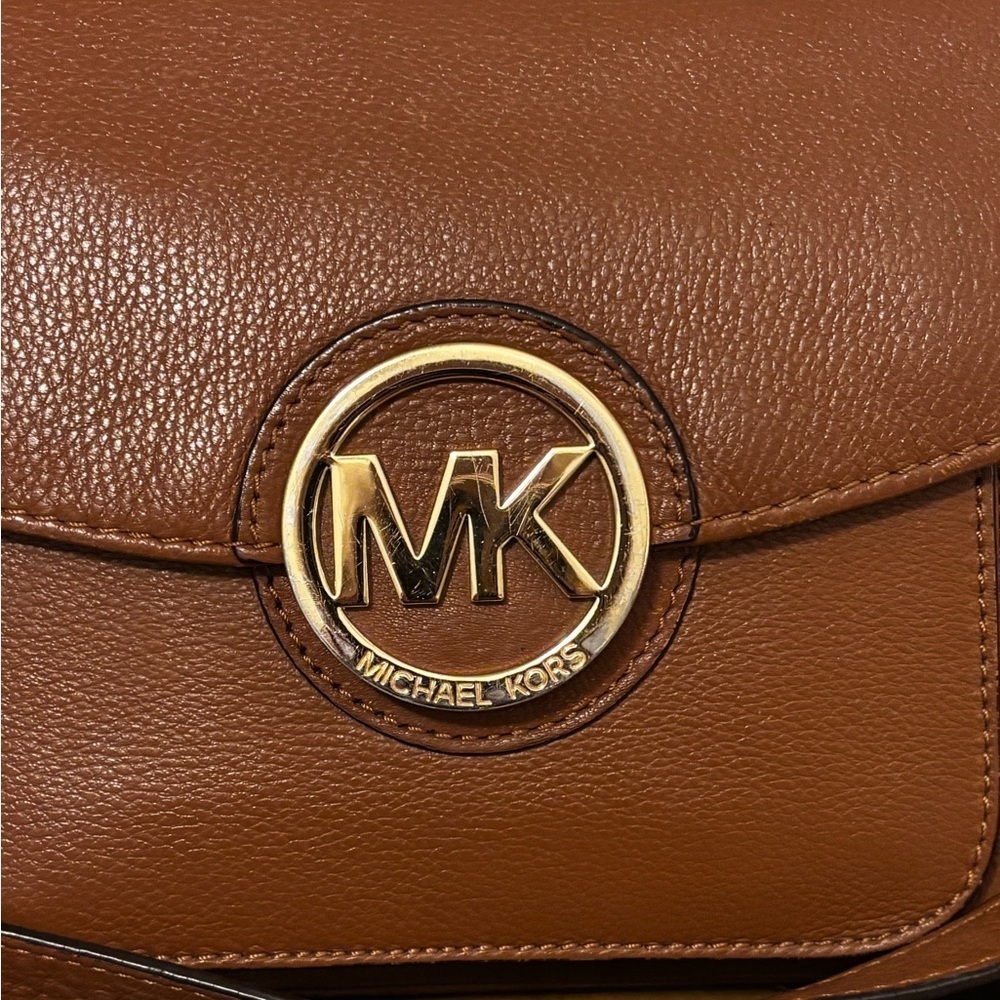 Michael Kors Margo Brown Leather Gold Chain Messenger Crossbody Bag - Picture 3 of 14